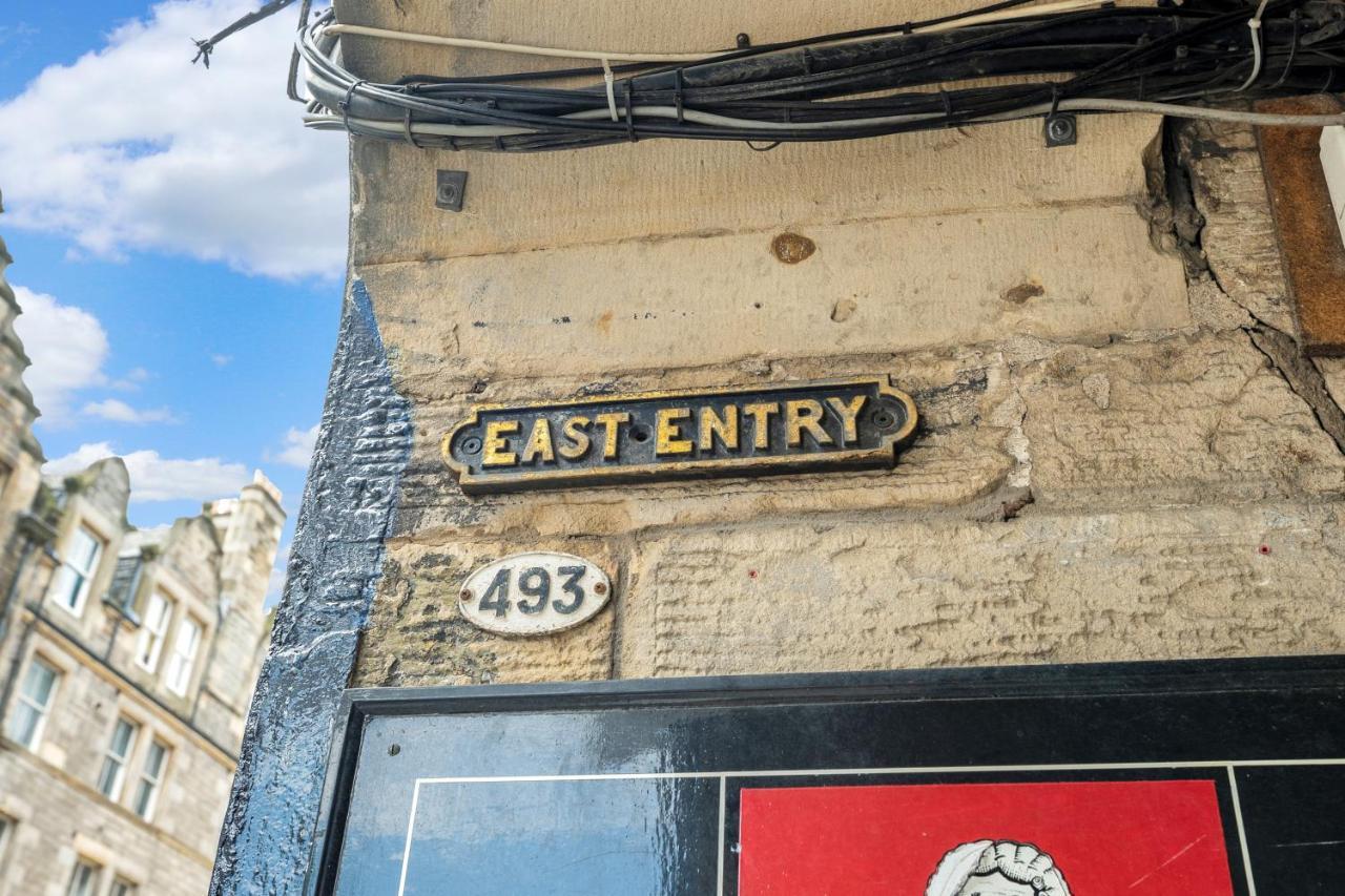 Unique 2 Bedroom Castle Suite Apartment - Near Edinburgh Castle & Royal Mile Eksteriør bilde